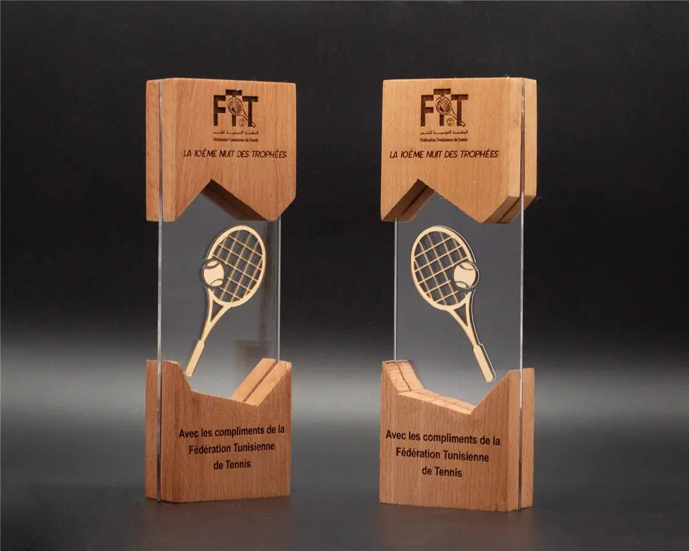 Trophée sportif bois et plexiglass premium Tunisie